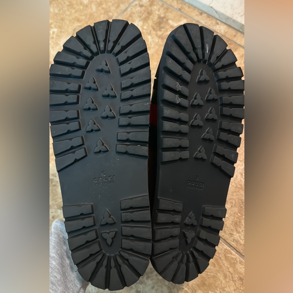 Men’s Gucci slides